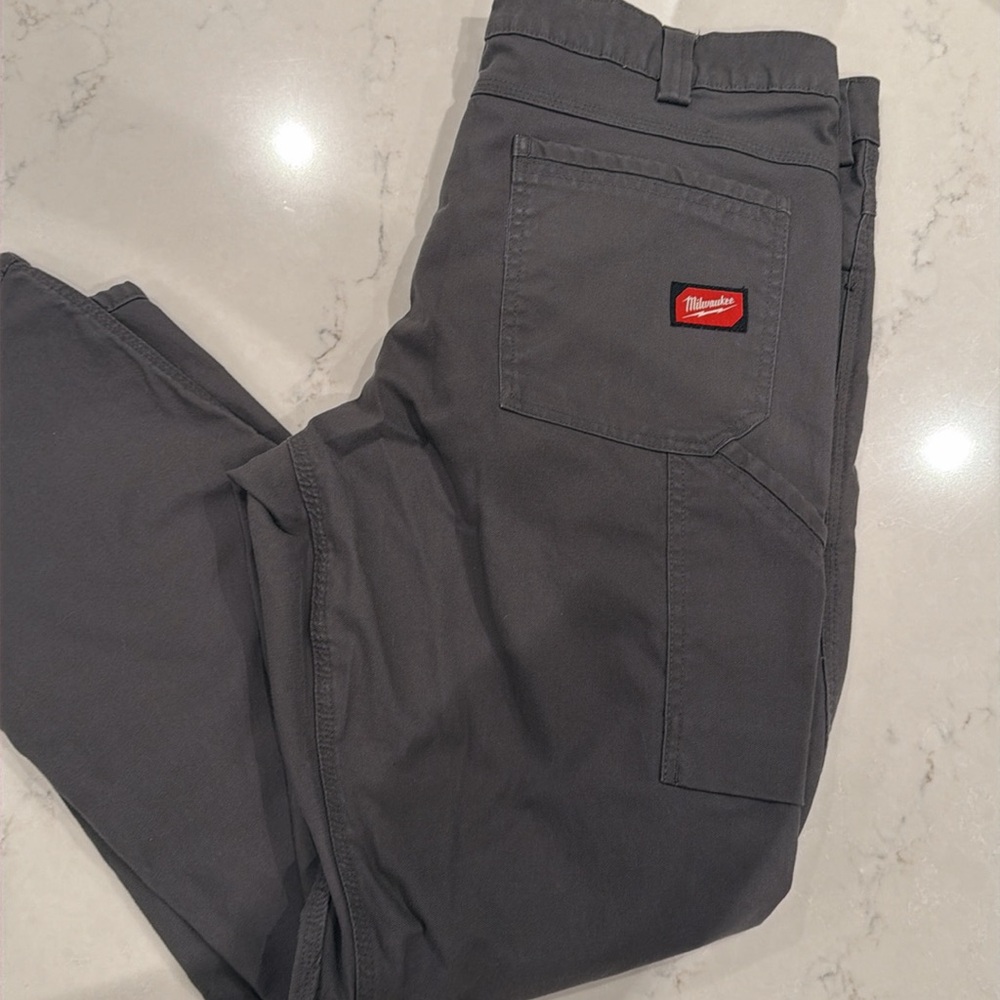 Men’s - excellent condition gray Milwaukee work pants, 38 x 32 - Picture 2 of 4